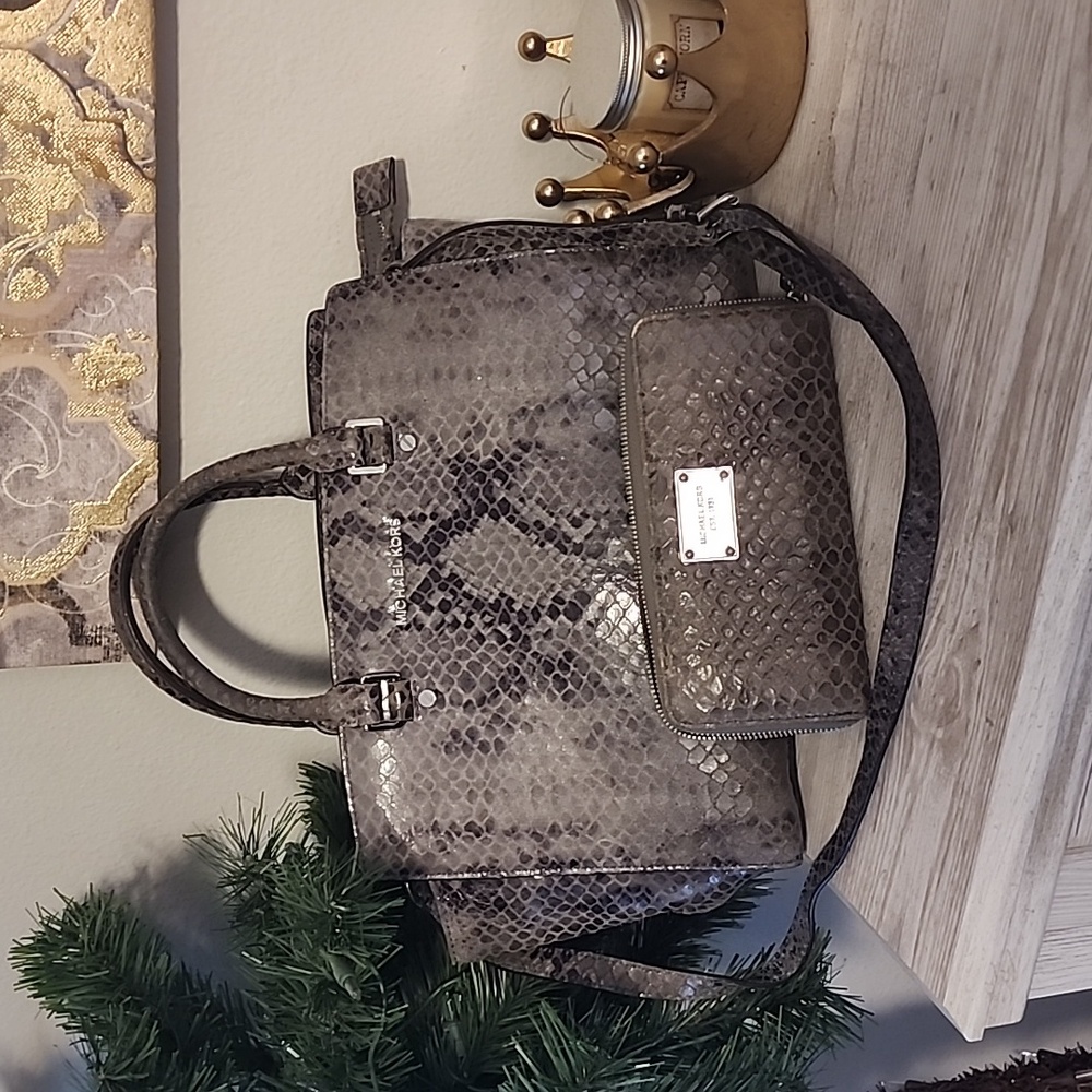 Michael Kors Gray Python Bag w/Wallet